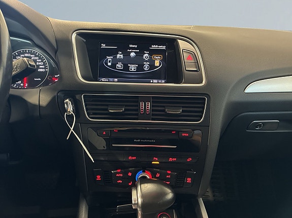 Audi Q5 10 of 18