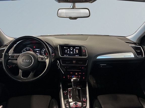 Audi Q5 8 of 18