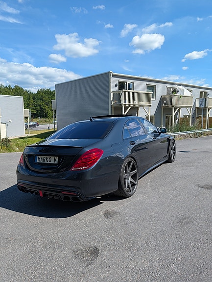 Mercedes-Benz S500 3 of 13