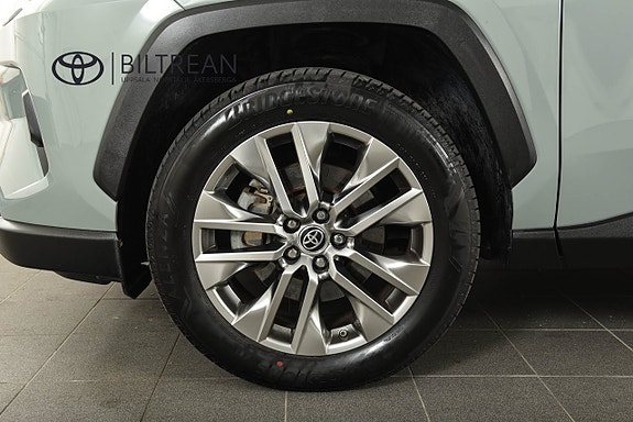 Toyota RAV4 19 of 19