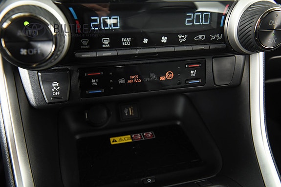 Toyota RAV4 17 of 19