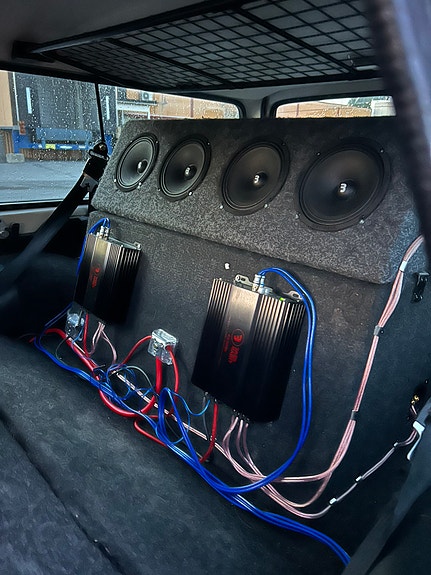 Volvo 240 7 of 12