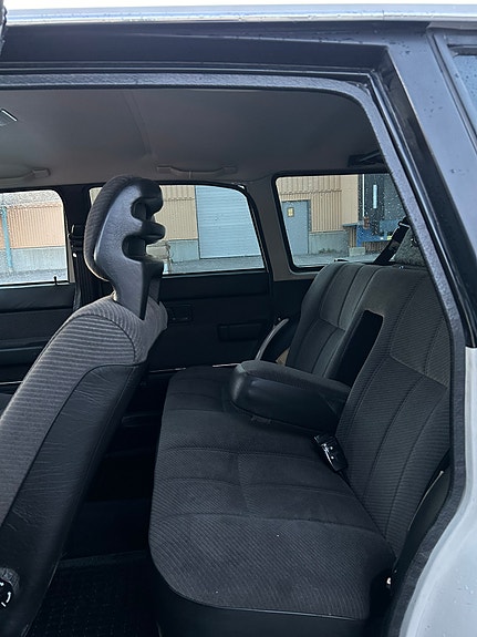 Volvo 240 6 of 12