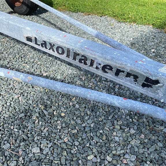 Snipa/Kabinbåt med Evinrude 8hk båtmotor & båtkärra Laxotrailern 10 of 11