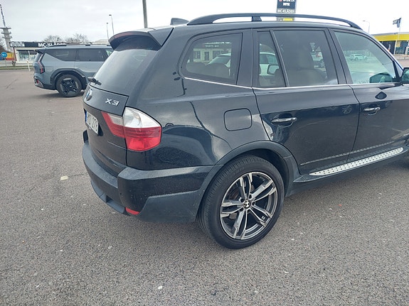 BMW X3 21 of 24