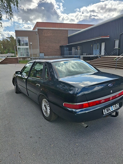 Ford Scorpio 3 of 10