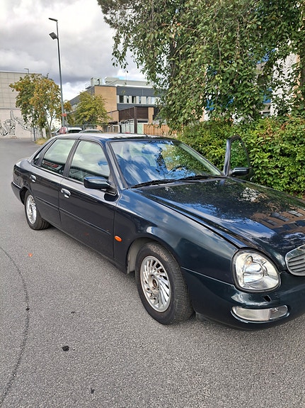 Ford Scorpio 2 of 10