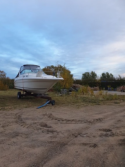 Sea Ray 290 12 of 12