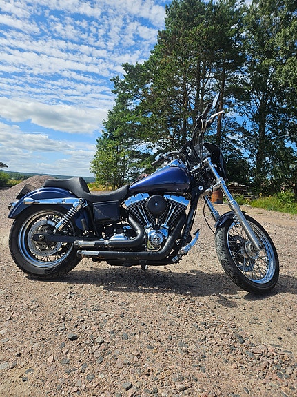 Harley-Davidson Super Glide Custom 2 of 4
