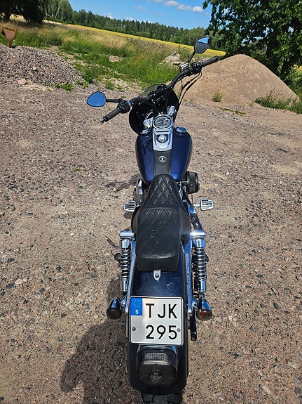 Harley-Davidson Super Glide Custom 3 of 4