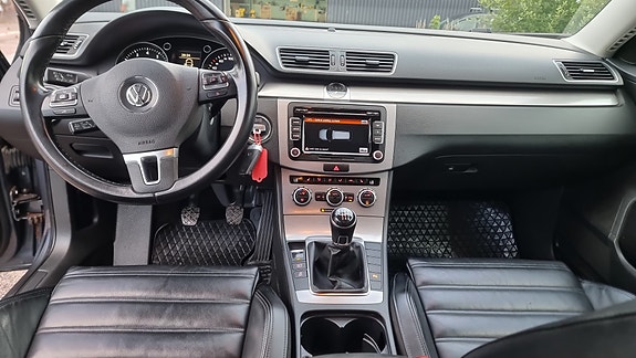 Volkswagen Passat 9 of 9
