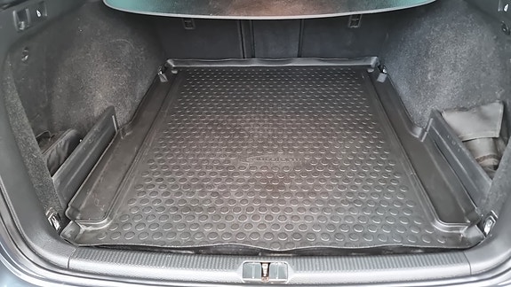 Volkswagen Passat 5 of 9