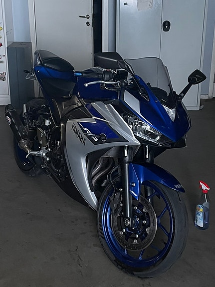 Yamaha YZF-R3 5 of 5
