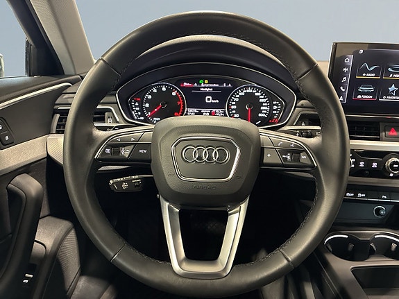 Audi A4 9 of 21