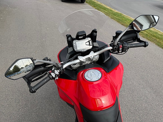 Ducati Multistrada V2 4 of 9