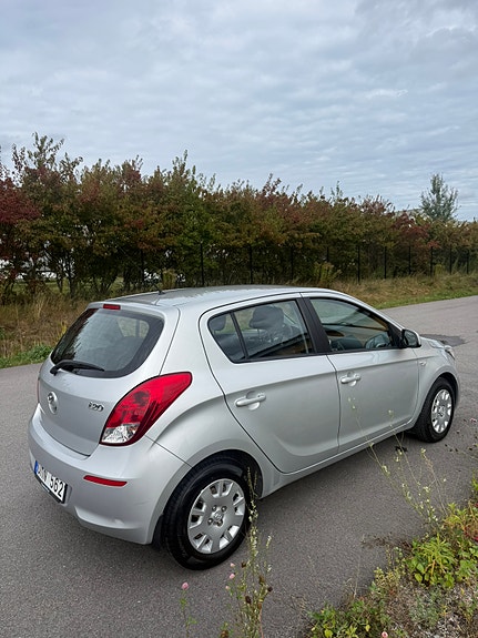 Hyundai i20 3 of 5