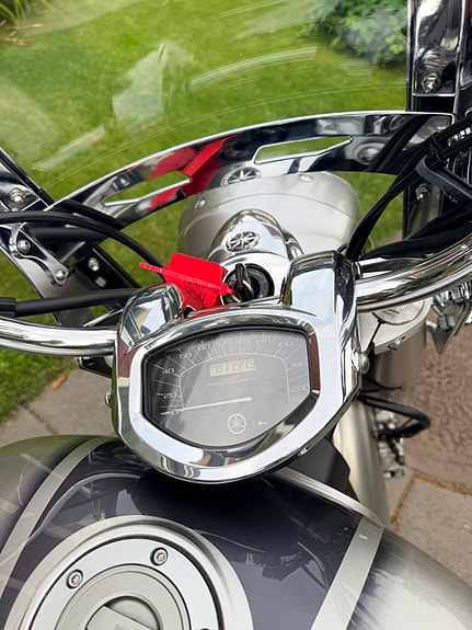 Yamaha XVS1300A Midnight Star 2 of 8