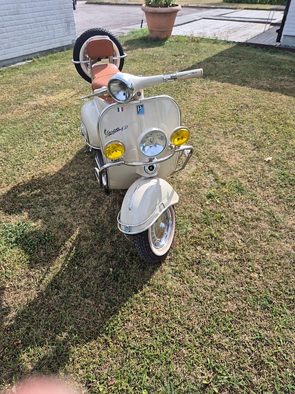 Vespa vbb 150 3 of 5