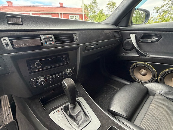 BMW 320 10 of 12