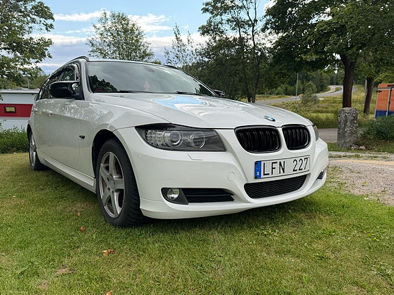 BMW 320 4 of 12
