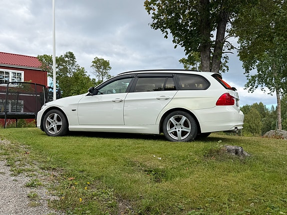 BMW 320 5 of 12