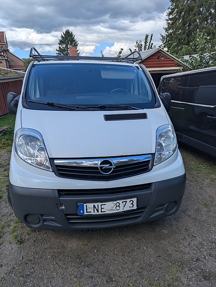 Opel Vivaro 6 of 8
