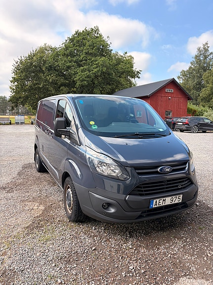 Ford Transit Custom- Campervan 3 of 14
