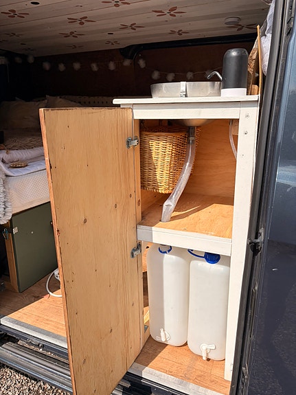 Ford Transit Custom- Campervan 9 of 14