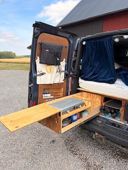 Ford Transit Custom- Campervan 13 of 14