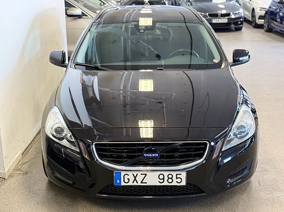 Volvo V60 3 of 14