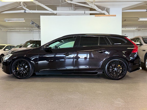 Volvo V60 2 of 14