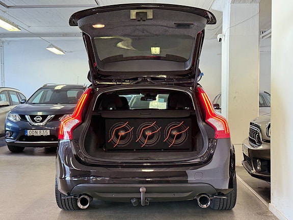 Volvo V60 8 of 14