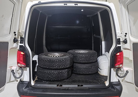 Volkswagen Transporter 11 of 12