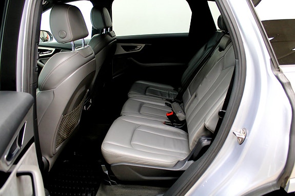 Audi Q7 18 of 26