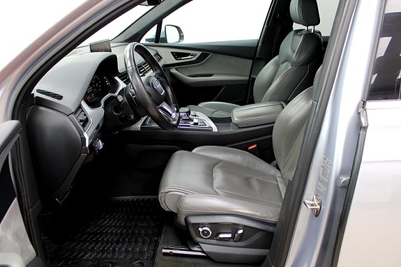 Audi Q7 16 of 26