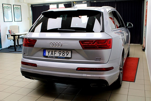 Audi Q7 13 of 26