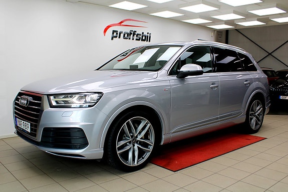 Audi Q7 5 of 26