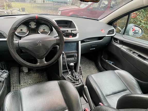 Peugeot 207 5 of 6