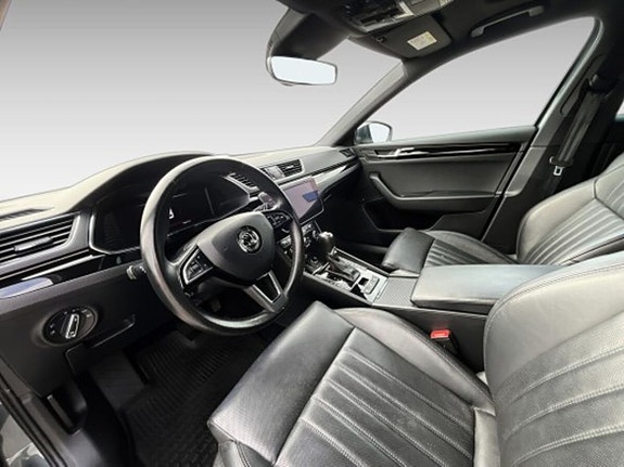 Skoda Superb 10 of 20