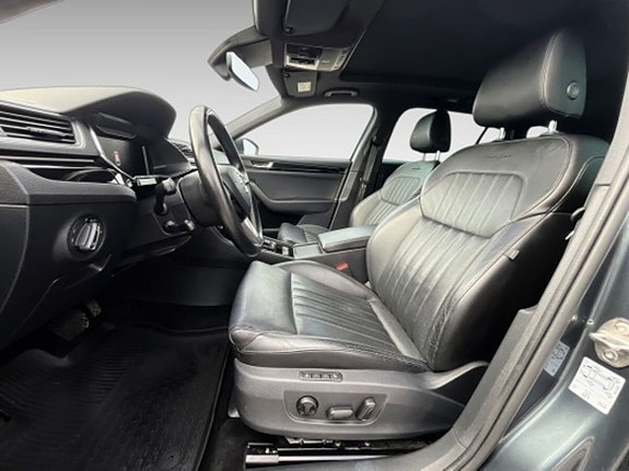 Skoda Superb 9 of 20