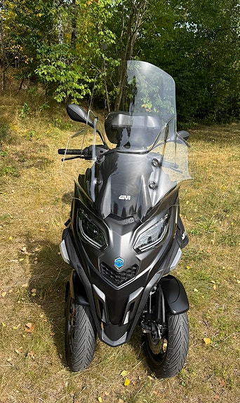 Piaggio MP3 530 HPE 3 of 7