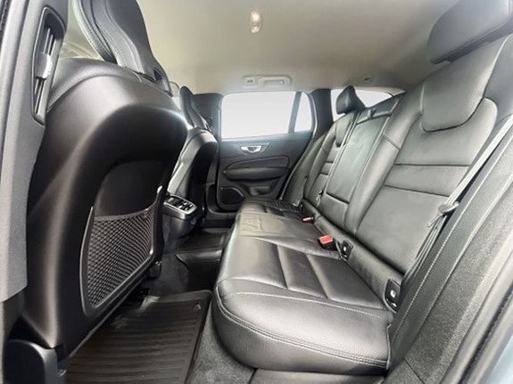 Volvo V60 Cross Country 11 of 20