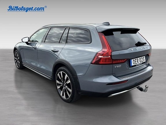 Volvo V60 Cross Country 7 of 20