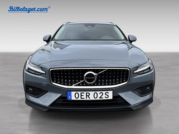 Volvo V60 Cross Country 2 of 20