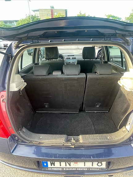 Suzuki Swift 6 of 10