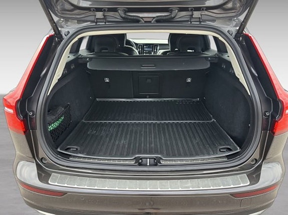 Volvo V60 Cross Country 20 of 20