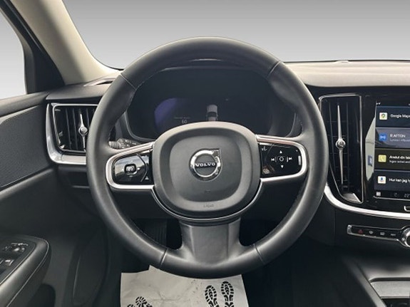 Volvo V60 Cross Country 14 of 20