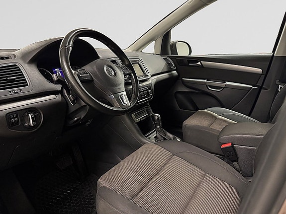 Volkswagen Sharan 10 of 23