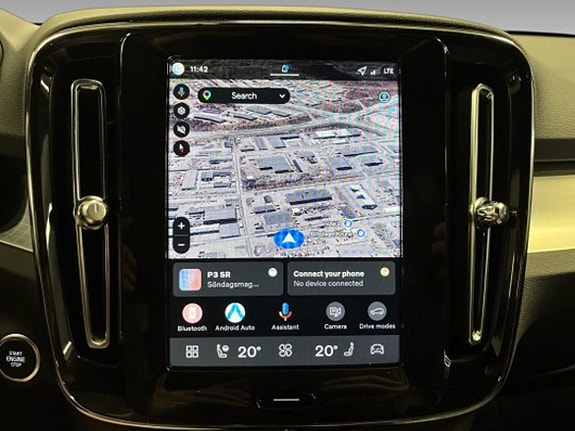Volvo XC40 16 of 20