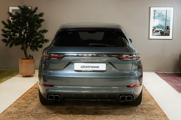 Porsche Cayenne Turbo 14 of 30